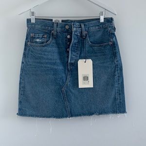NWT - LEVI’S - High- Rise deconstructed skirt